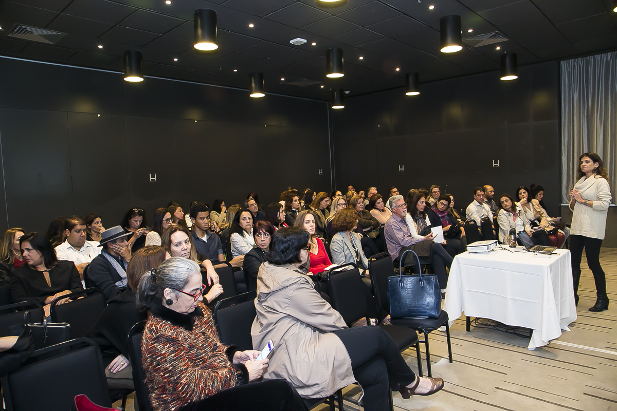 Palestras “Regulamentação da profissão de Designer de Interiores” e “Como incorporar valor aos projetos através da adoção de conceitos de sustentabilidade”- NFD